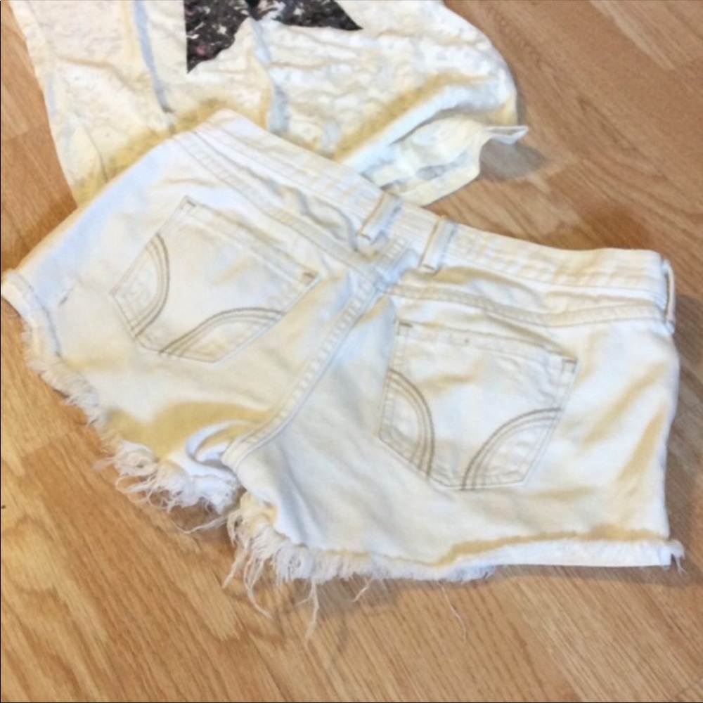 Hollister white distressed denim shorts - Picture 4 of 6